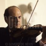 21-07-1993 Jaap van Zweden at Slot Beeckestein at Velzen

[keywords]Posed, Half Length, Violin[/keywords]